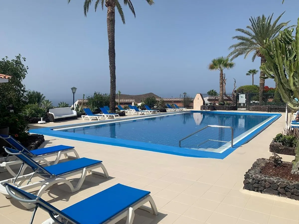 Happy Place, Chayofa España